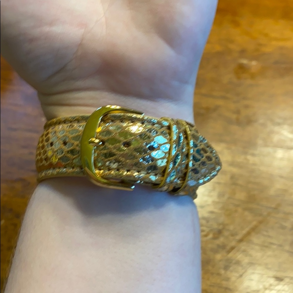 Joan Rivers Gold Watch - Picture 2 of 6